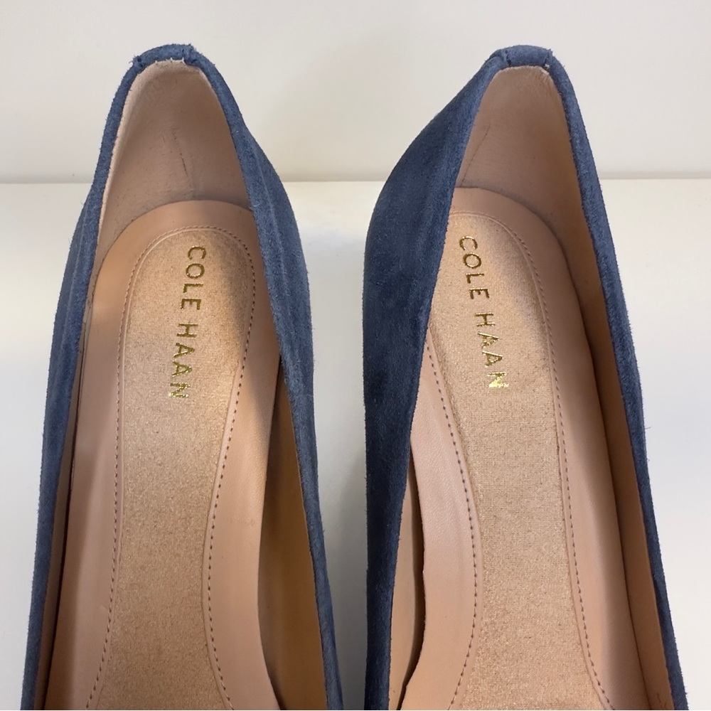 Like new! Cole Haan Navy Blue Suede Pumps – Size 6B - Picture 5 of 11